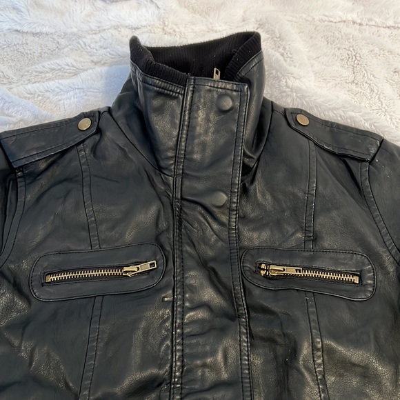 Faux leather bomber jacket size small - Picture 4 of 10